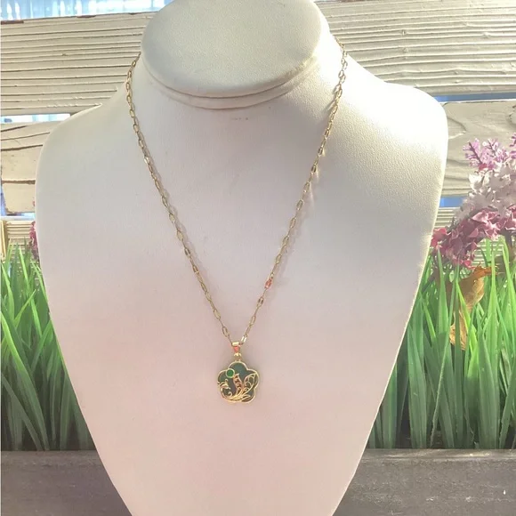 Kiki statement necklaces - Picture 2 of 9